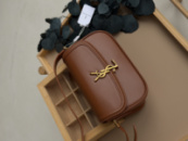 Жіноча  сумка Saint Laurent Solferino medium leather shoulder bag світло-коричневий