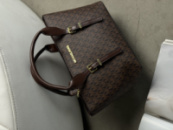 Сумка жіноча Michael Kors Moore small tote bag коричневий