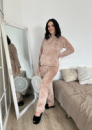 Махровий костюм з декоративними кишенями «Luci» оптом | Норма | Розпродаж моделі Бежевий, 42-44