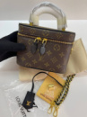 Жіноча сумка Louis Vuitton Vanity PM Monogram Revers Коричневый