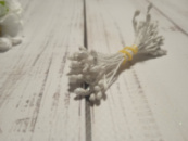 Тичинки квіткові з глітером білі 3 мм,100 тичинок в пучку