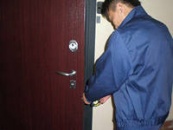 Ремонт дверей Харьков, мастер по ремонту замков.