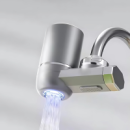 Фильтр-насадка на кран для проточной воды на кухню или ванную для очистки с универсальными насадками