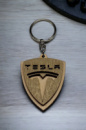 Брелок з дерева Tesla