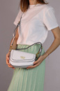 GUESS G-DREAM LOGO FLAP SHOULDER BAG white
