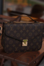 LOUIS VUITTON Pochette Metis brown