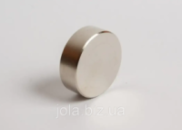 Неодимовый магнит-диск 45×15 мм N42, сила 50–65 кг