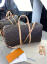 Дорожная сумка Louis Vuitton коричневая в стиле «Monogram» с бежевой отделкой c235