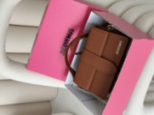 Сумка Jacquemus Le Grand Bambino коричневий