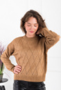 Жіночий бежевий светр