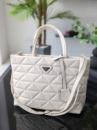 Велика жіноча сумочка Prada нейлон молочний