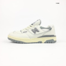 New Balance 550 білі з сірим шкіра