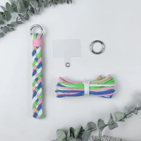 Набор макраме для вязания и плетения брелока «Косичка» для ключей разноцветный розовый,голубой, зелёный,белый