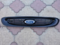 Решетка радиатора, эмблема Форд Эскорт 1990-1995