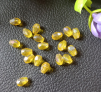 Хрустальные бусины «капля» Размер-  4*6 мм. Цвет - жёлтый с переливом. Цена указана за 1 шт