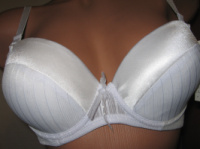 Бюстгальтер Lidai білий чашка В push up