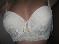 Бюстгальтер Ana Sweeney 75С з мереживом на поролоні з коректором беж