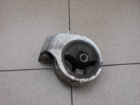 Левая подушка двигателя Митсубиси Спейс Вагон N33W 2.0