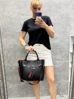 Чорна з червоним усередені - стильна сумка формату А4 на одне відділення з великою кишенею спереду (2550)