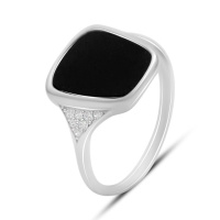 Серебряное кольцо CatalogSilver с натуральным ониксом, вес изделия 2,58 гр (60002113) 18 размер