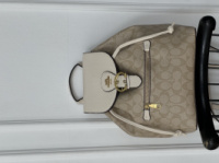 Рюкзак жіночій Coach Kleo Backpack молочний