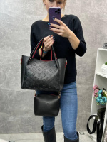 АКЦІЯ. Чорний з червоним всередині - вдавка —  комплект 2в1 сумка + клатч — на блискавці, зі знімним ременем (2010)