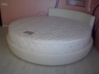 Кругле ліжко Глорія. Ліжко кругле ціна. Виготовлення круглих ліжок на замовлення.