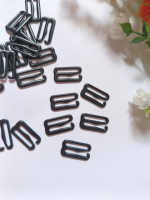 Крючок для бретелей/ 20 мм/ черная эмаль/ 1 шт/