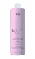 Шампунь Lisap Fashion Light Shampoo для тонких и тусклых волос 1000 мл