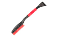 Щетка со скребком Intertool 610 мм AT-0116 (AT-0116)