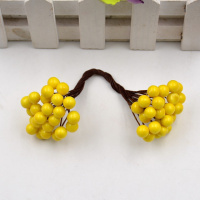 Калина декоративная гладкая «лаковая». Желтая Диаметр-10 мм.В одном пучке 40 ягод., 20 проволочек по 2 ягодки.