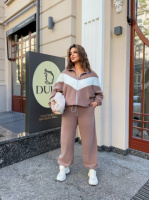 Жіночій спортивний костюм 124791