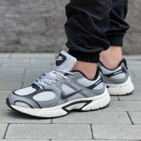 Демісезонні кросівки Nike текстиль/шкіра колір сірий