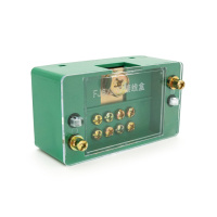 Параллельный разветвитель-сплиттер проводов JHD-1-4, 1фаза-1вход М8, 4 выхода (латунь) 1,5-35х1,5-16мм2, AC600V, 60А, -55°С~125°С, 80*33*45мм, GREEN