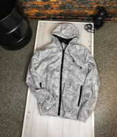 Стильна весняна вітрівка з сердечками | 43-7/395