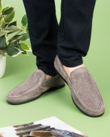 Чоловічі сірі туфлі з перфорацією