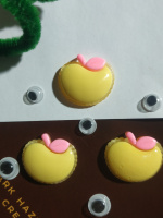 Серединка для рукоділля «Яблочко» 
Розмір - 2см× 1,9 см.
Колір - жовтий