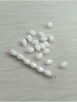 Хрустальные бусины*капля*/ 4*6 мм/ белый матовый/ 1 шт