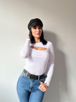 Трикотажна кофтинка з розрізом на грудях «Kiss» оптом I Батал I Розпродаж моделі 50, Білий