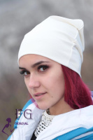 Жіноча шапка біні трикотажна молочний