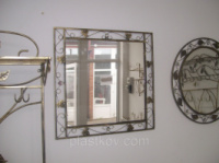 Кованое зеркало квадратное большое.