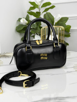 Жіноча сумка Miu Miu Arcadie Leather Bag чорний