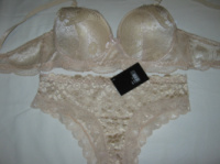Комплект білизни мереживний бежевий з переливом: бюстгальтер чашка В і сліпи