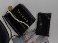 Сумка Chanel 22 Mini Handbag з перлинами чорний