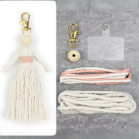 Набор макраме для рукоделия и плетения брелока «Куколка» для ключей и аксессуаров белый с персиковым