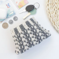 Набор макраме для рукоделия, для творчества вязания своими руками кошелька 15.7х10см цвет серый с белым