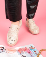 Жіночі золотисті туфлі з екошкіри