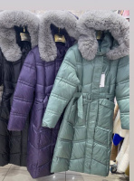 Жіночий пуховик