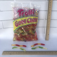 Цукерка желейна Trolli Черви 95-102 шт