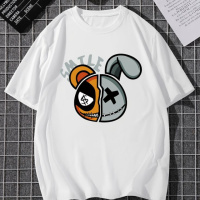 Практична біла чоловіча оверсайз футболка з яскравим принтом